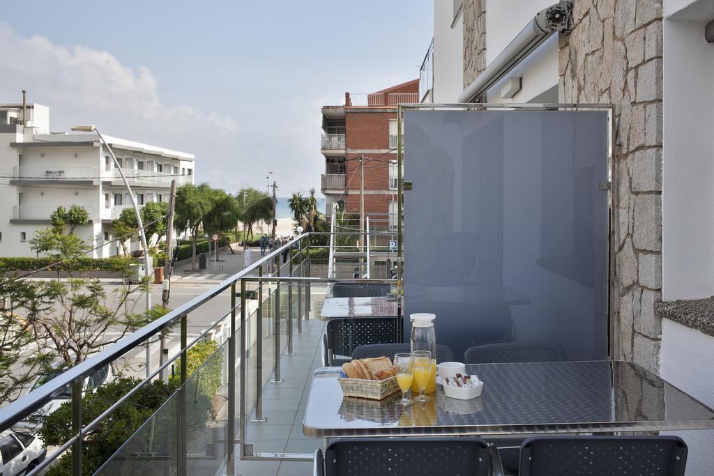 Apartamentos Castellmar Castelldefels Exterior foto